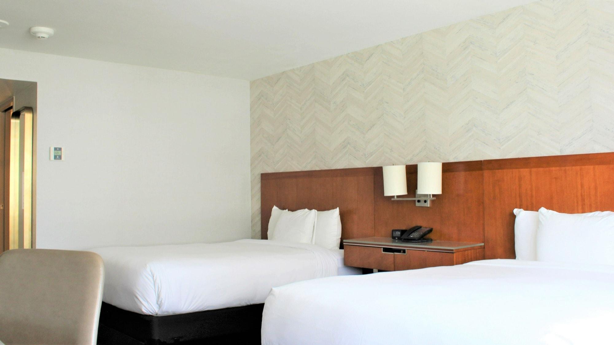 Hotel Doubletree By Hilton Lax - 4*