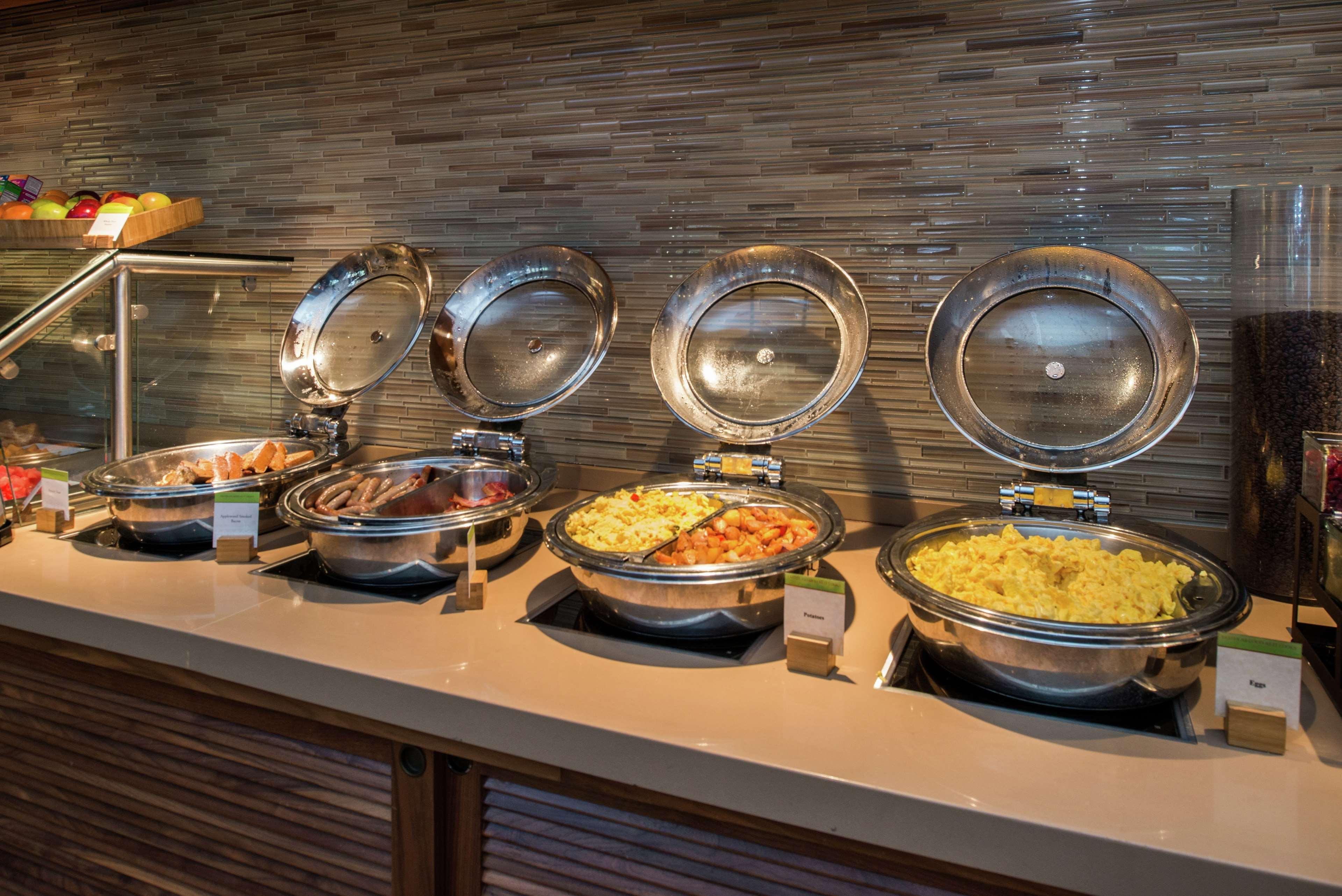 Doubletree By Hilton Lax - Hotel