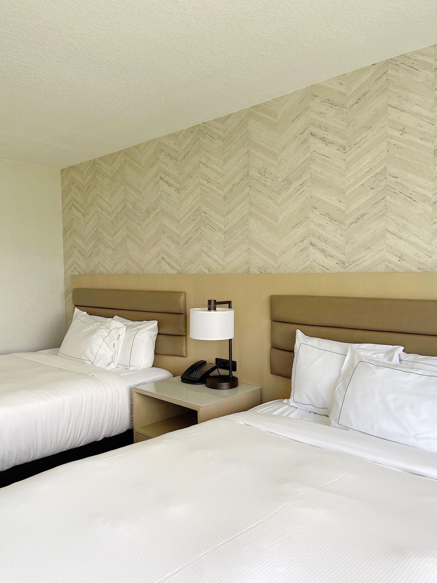 Doubletree By Hilton Lax -