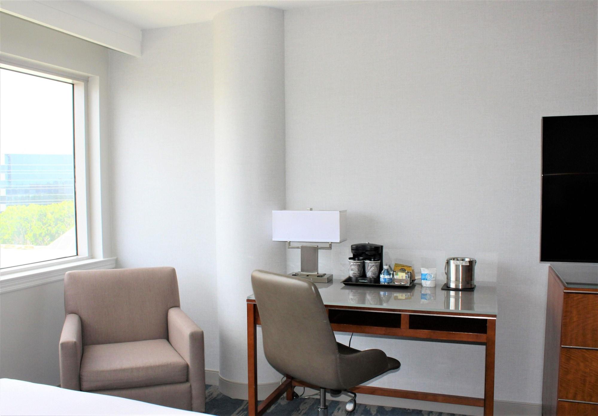 Doubletree By Hilton Lax - Hotel