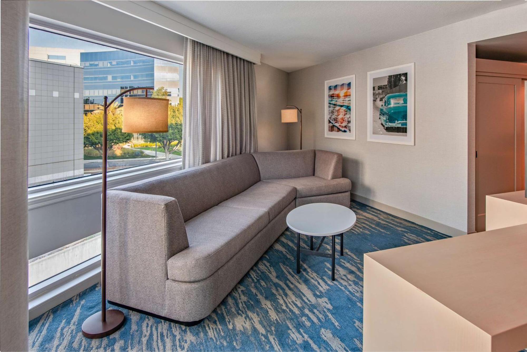 Hotel Doubletree By Hilton Lax - 4*