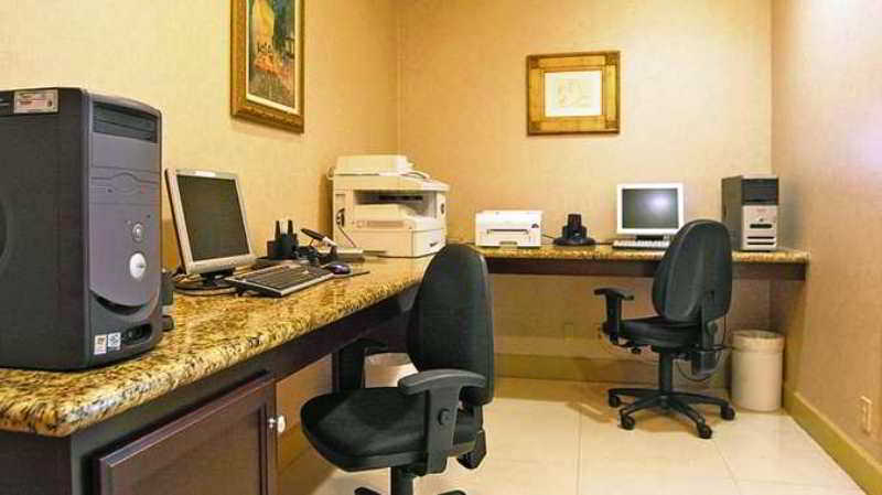 Hotel Doubletree By Hilton Lax - 4*